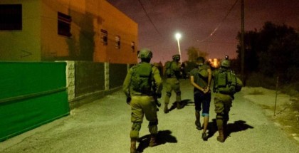 بالأسماء: الاحتلال يعتقل 11 مواطنا خلال حملة مداهمات ليلية فى مدن الضفة الغربية