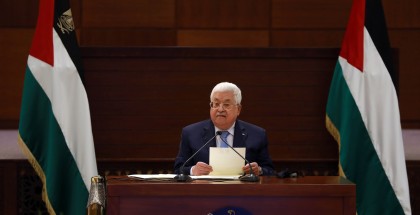 مجلة بريطانية: الرئيس عباس يحكم بلا حسيب وغالبية الفلسطينيون لا يثقون به