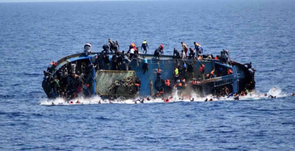 إنقاذ أكثر من 1300 مهاجر قبالة السواحل الإيطالية