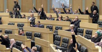 النواب الأردني يوصي الحكومة بطرد السفير الإسرائيلي