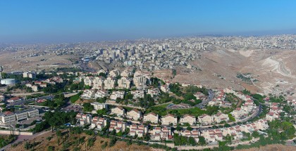 الاحتلال يوافق على بناء آلاف الوحدات الاستيطانية في الجليل والنقب
