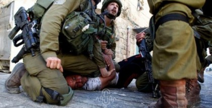 تقرير: إسرائيل تحطم الرقم القياسي منذ 30 عاما في الاعتقال الإداري للفلسطينيين