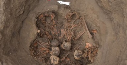 قُدّموا كأضاح بطقوس دينية.. اكتشاف مقابر لأطفال في بيرو